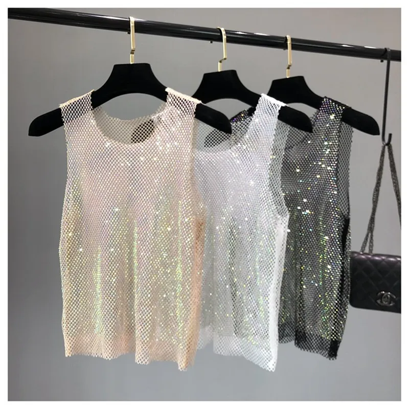 

Жилет из водяной ромбовидной сетки с выдолбленным горячим тиснением, сверкающим топом без рукавов.