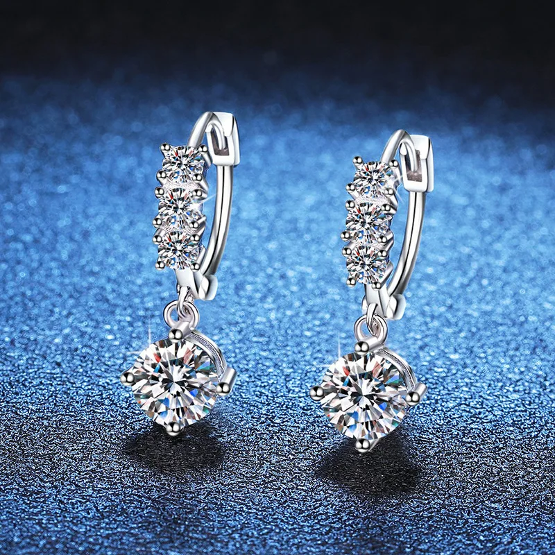 

18K platinum diamond stud earrings plated with PT950 Platinum niche design D color moissanite 1 carat ear jewelry