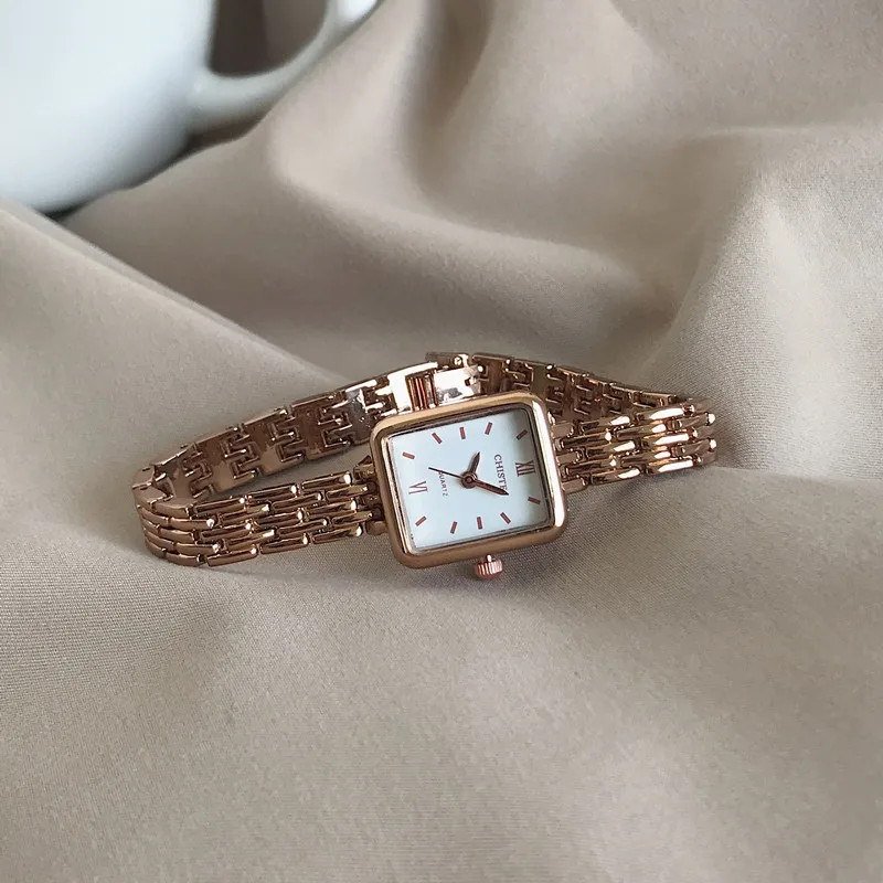 The Rectangle Minimalist Women Ultra Thin Small Dial Watches Alloy Chain Band Simple Antique Quartz Watch Relogio Feminina