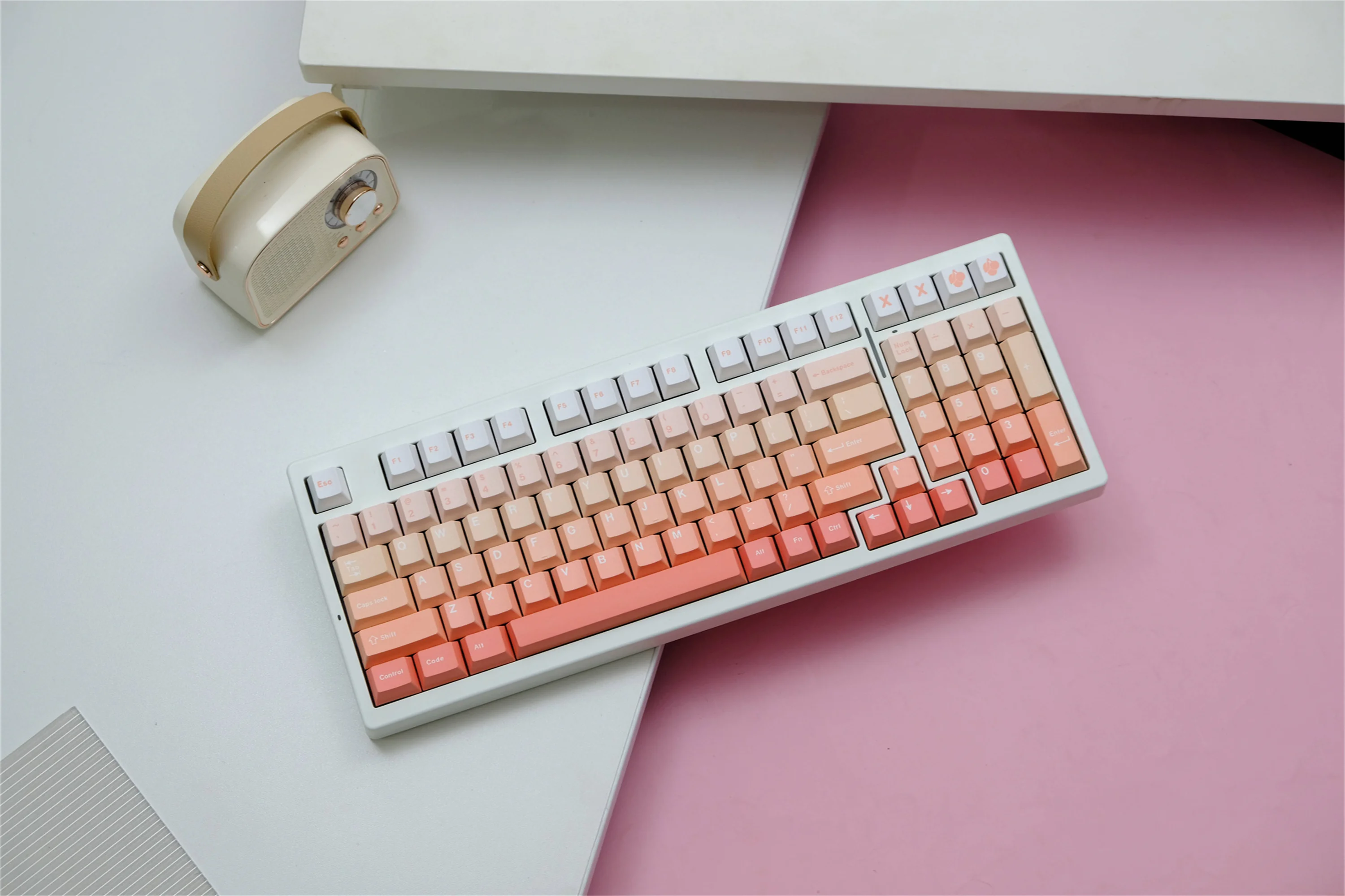 Blush Gradient Keycaps 130 Keys PBT Material Cherry Profile DYE-SUB Personalized For MX Switch Mechanical Keyboard Keycaps