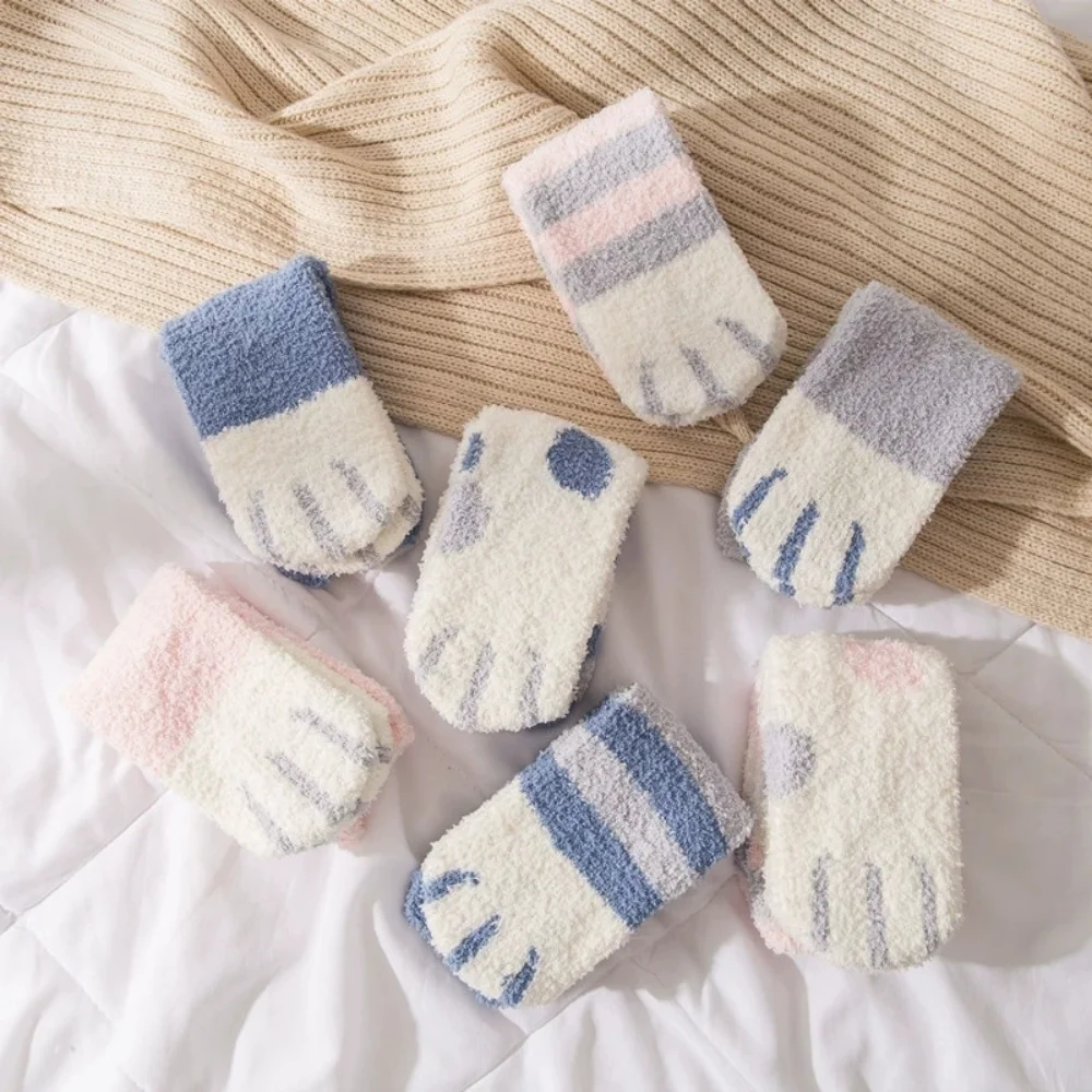 Neue Damen Warme Winter Dicke Plüsch Coral Fleece Bodensocken Blau Rosa Katzenpfoten Niedliche Haus-Schlafsocken Weihnachtsgeschenk
