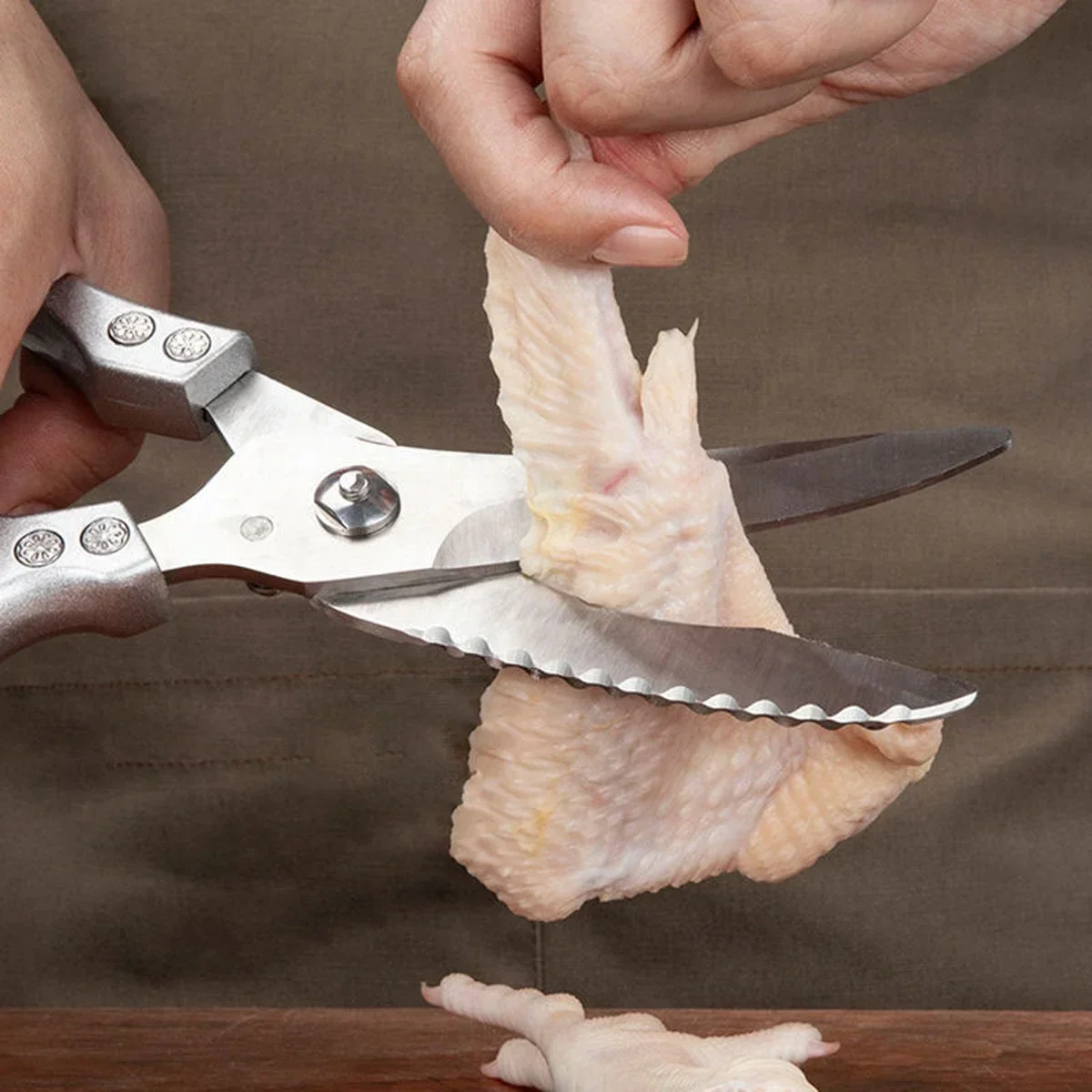 

Сверхмощные кухонные ножницы из нержавеющей стали, острое лезвие для резки куриных костей, мяса, птицы, барбекю, морепродуктов