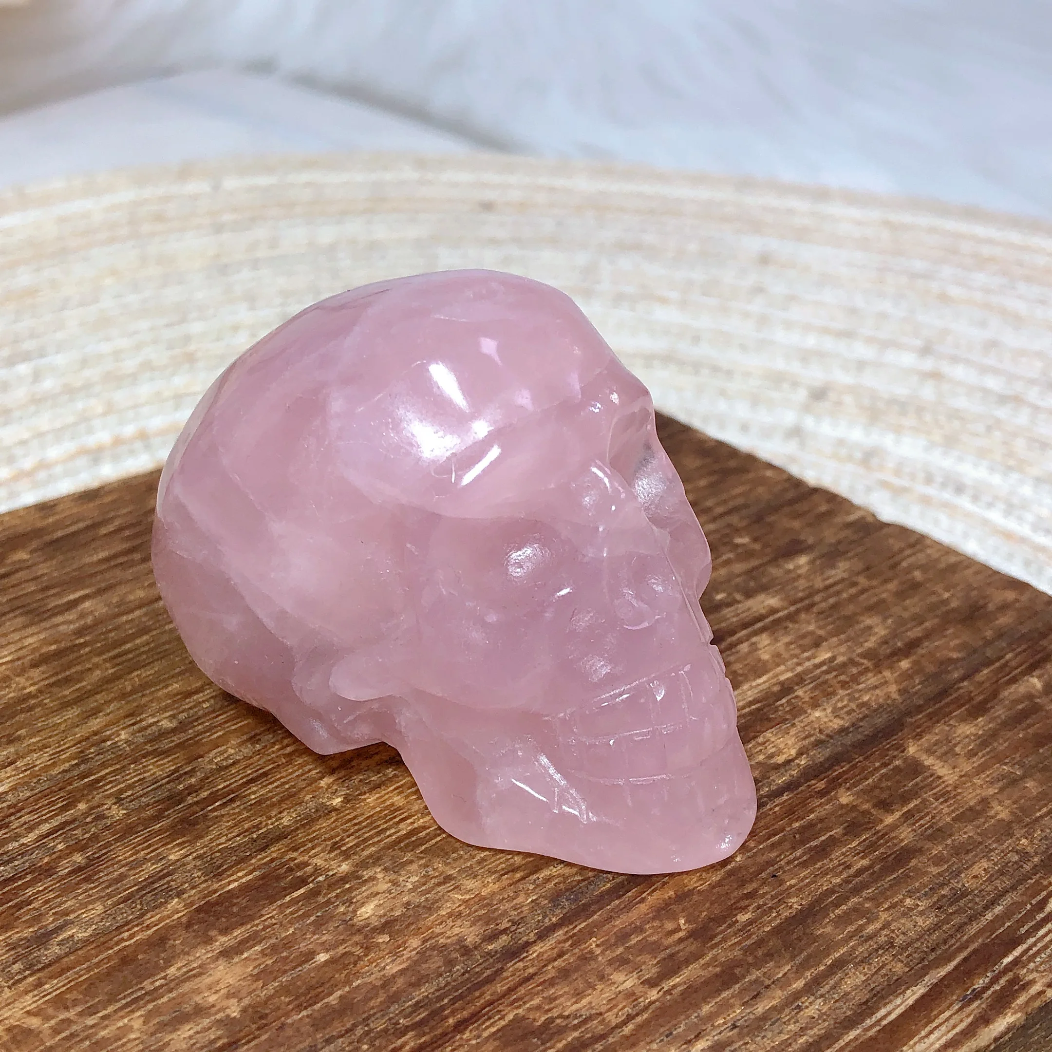 

Natural Crystal Rose Quartz Skull Carving Energy Reiki Ornament Ore Healing High Quality Home Decoration Room Decor Mineral