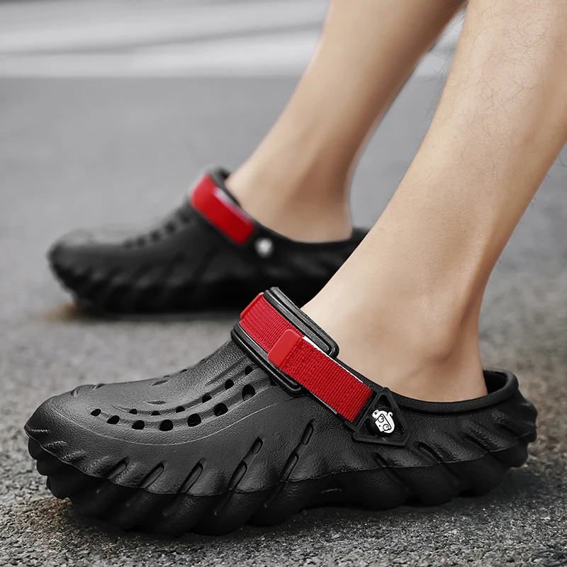 Summer New Hole Shoes Non-slip Garden Shoes Men Women Beach Slippersals Classic Nursing Clogs Hospital Work Medical Sandals male