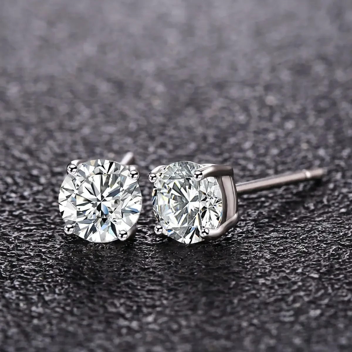 

New Fine 925 Sterling Silver Diamond Stud Earrings for Women Fashion Charms Party Wedding Classic Jewelry Holiday Gifts