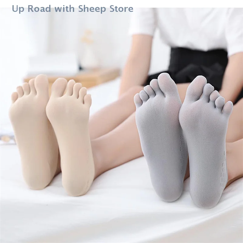 1 Pair Women's Fashionable Thin Boat Socks Ladies Invisible Silicone Non-slip Five-finger Socks Orthopedic Compression Socks