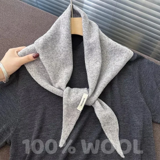 Knitted Scarf Women 100% Wool Winter Warm Scarves Bright Solid Color Design Thickened Shawl Soft Triangle Pashmina Neck 2025 NEW