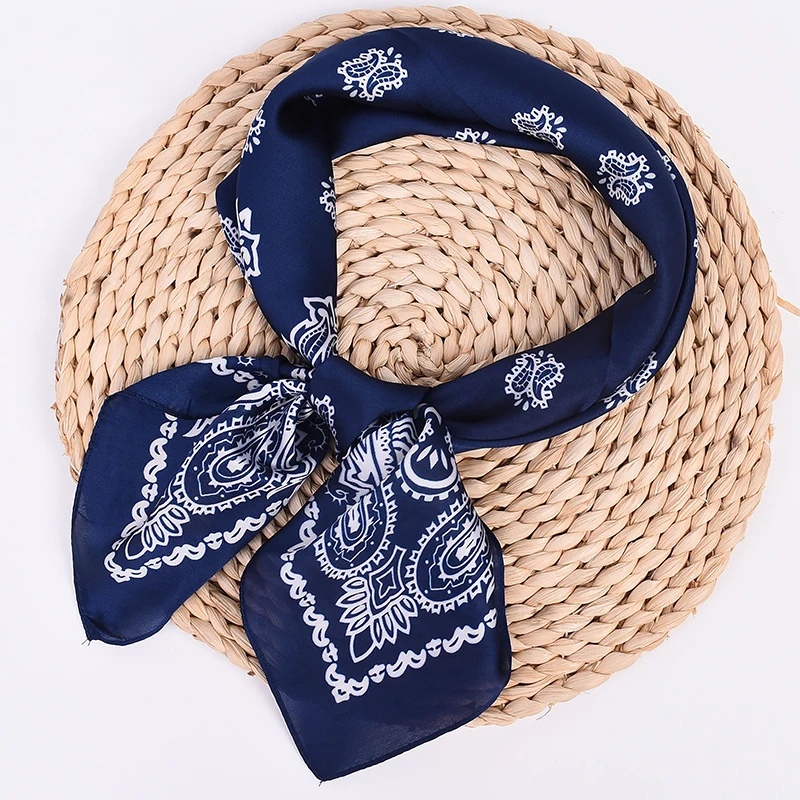 

New Paisley Bicolor Small Cashew Fruit Satin Silk 70 Scarf Scarf Wholesale Small Scarves