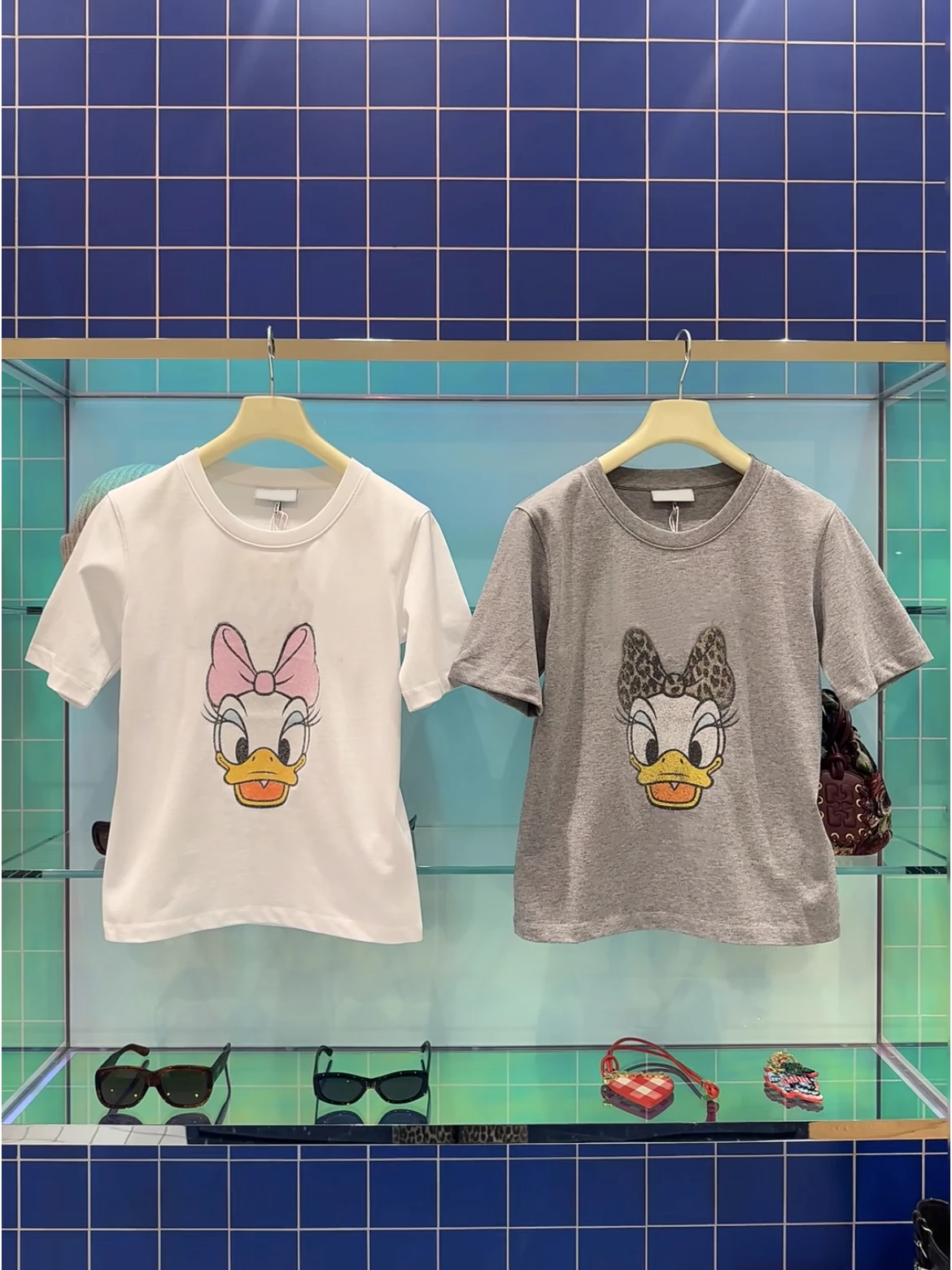 

Милый женский топ из хлопка с мультяшным принтом, приталенный, с круглым вырезом, HEIDD Gan2026, ранняя весна, повседневный стиль