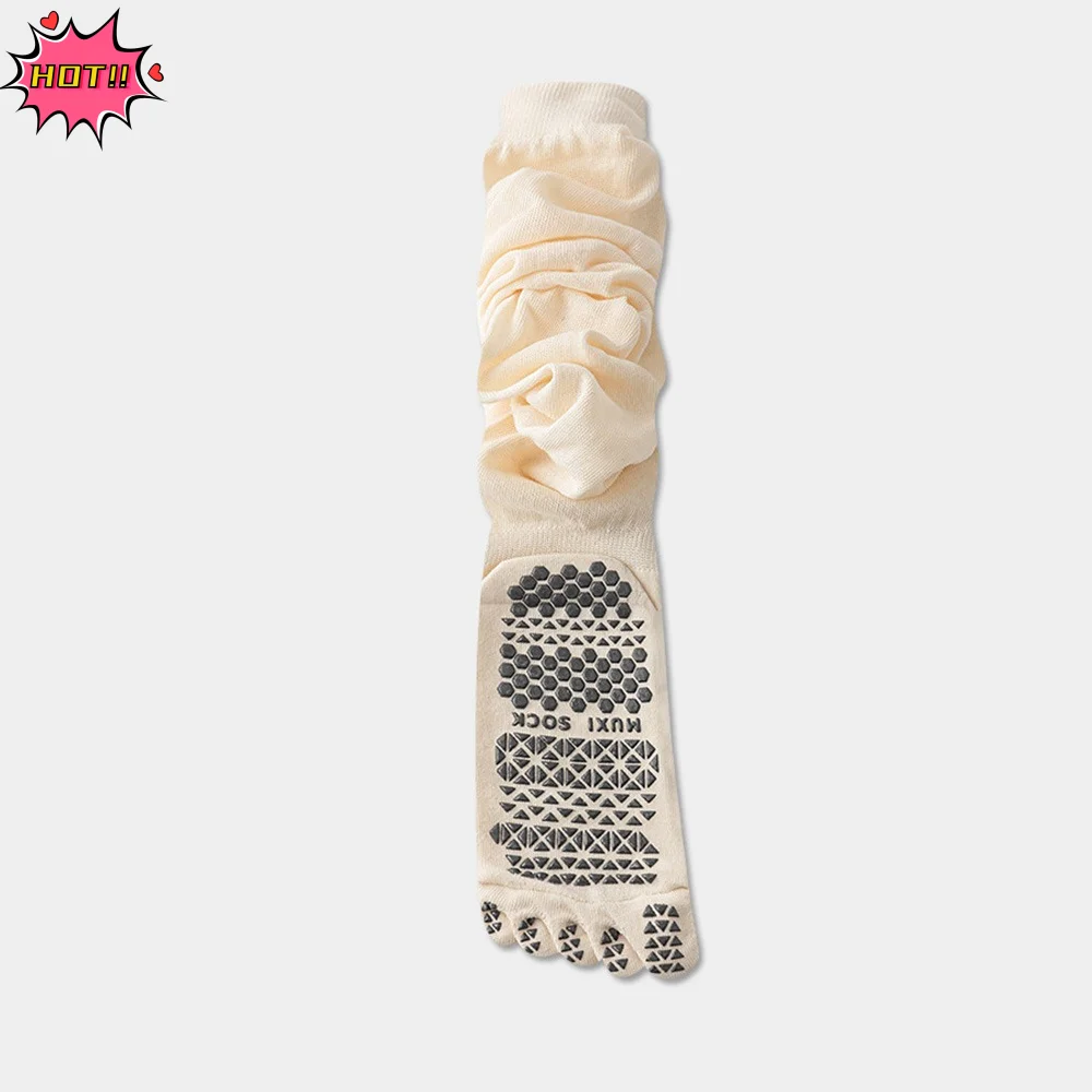 

Multicolor Five Finger Yoga Socks Anti-Slip Design Silicone Dots Anti-Slip Sports Socks Five Finger Design High Length