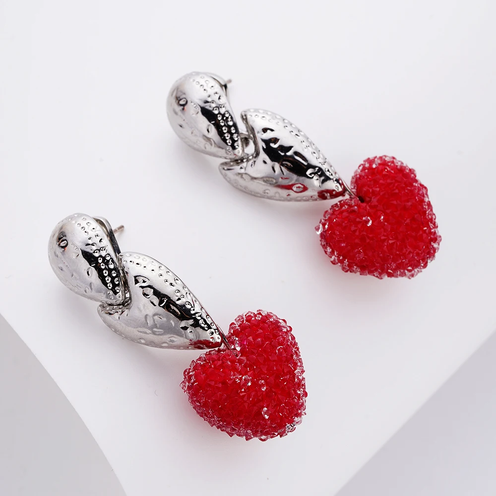 

Korean Red Heart Stud Earrings For Women Creative Hollow Elegant Zircon Girl Party Jewelry Piercing Xmas Party Gift
