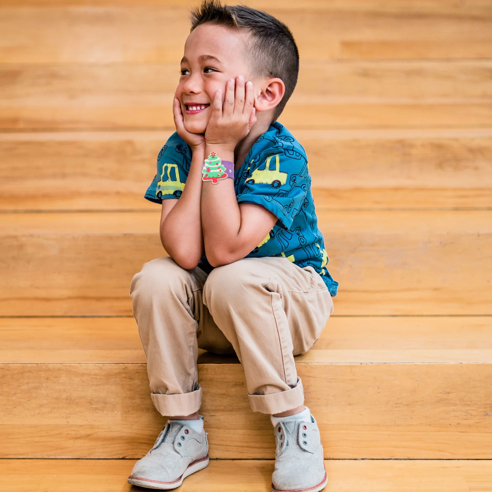 สายรัดข้อมือซิลิโคนลายคริสต์มาส 12 ชิ้น ลายซานต้า มนุษย์หิมะ กวางเรนเดียร์ สำหรับเด็ก วัยรุ่น ของขวัญงานปาร์ตี้ ยืดหยุ่น นุ่มสบายผิว
