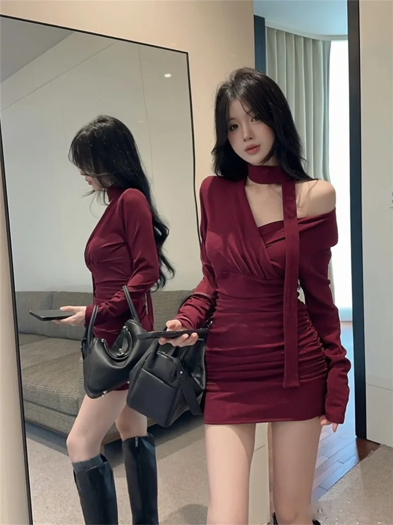 

Цвет красного вина Pure Desire Sle V-ne Hanging Ne Dr Женские осенне-зимние Cisas Aosphere Чувственные облегающие ...