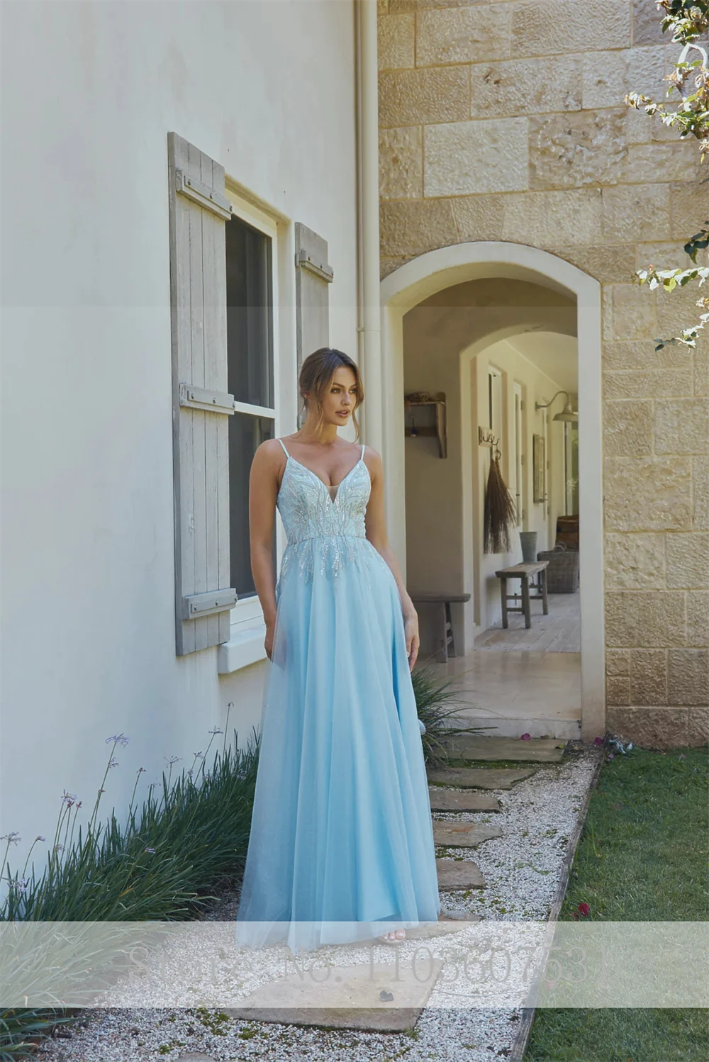 Eleganckie paski spaghetti dekolt w serek koronkowa suknia ślubna dla kobiet linia A tiulowa długa suknia na przyjęcie weselne فستان الزicne