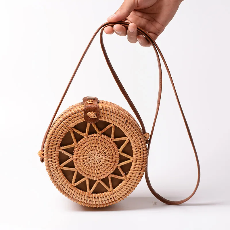 Bolso de hombro tejido de ratán para mujer, bolsa de playa de paja redonda, bolso bohemio femenino, bolso cruzado hecho a mano de diseñador de lujo,