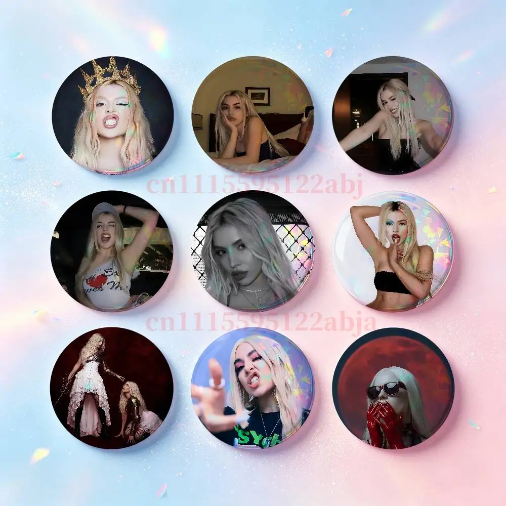 A-Ava Max Badges 25 32 44 58 75 mm Round Customizable Wholesale Fan goods Self-made fan freebies