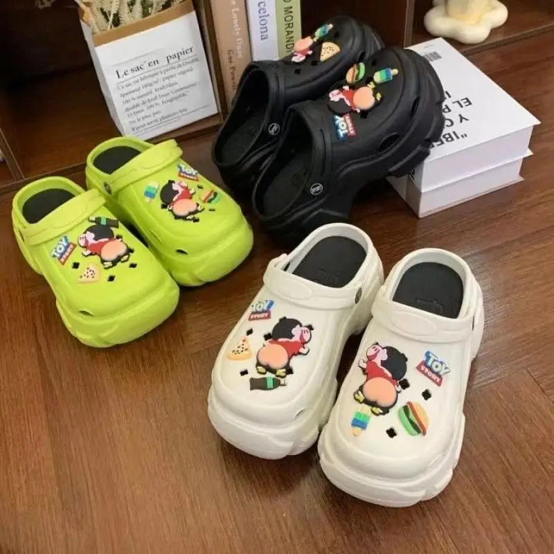 New Crayon Shin-Chan Slippers Women Summer Cute Cartoon Beach Sandals Y2K Girls Accessories Shoes Thick Soled Non Slip Fashion