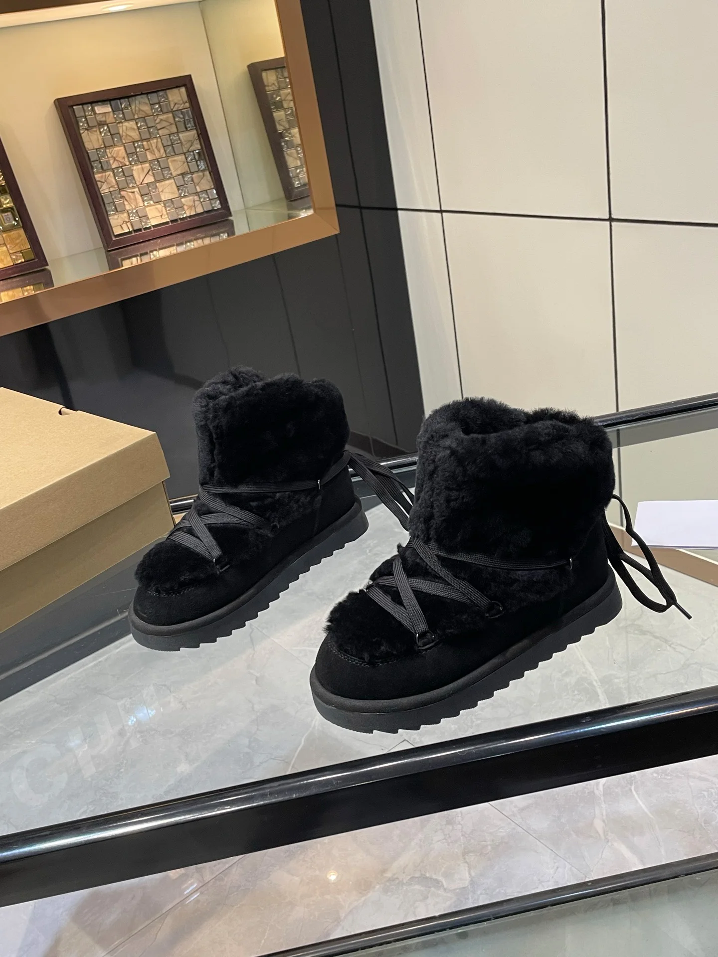 

2026 winter women's suede short boots with thick fur lining, tied bow decoration, warm and fluffy, non slip sole
