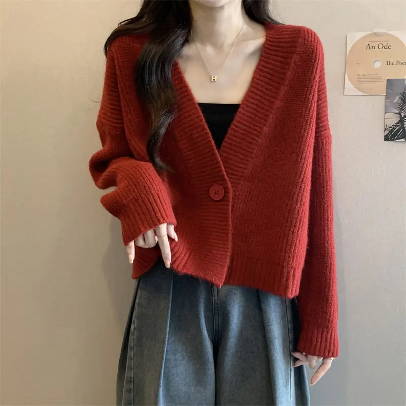 Nuovo cappotto di maglione rosso di natale Cardigan lavorato a maglia corto addensato in stile pigro invernale da donna