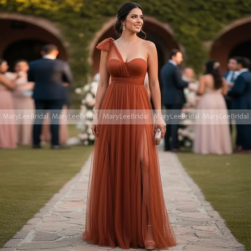 Customized Brown Bridesmaid Dresses Slanted Shoulders Soft Mesh robes de soirée High Side Slit Women Wedding Guest Party Dresses