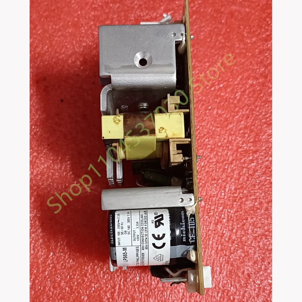 Промышленный источник питания LPS65-M