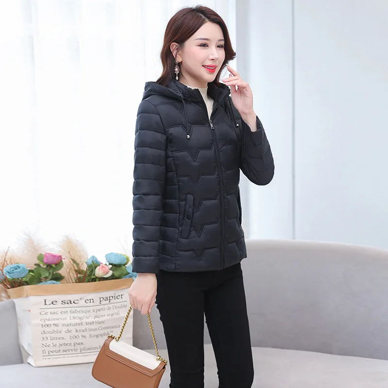 Down Cotton Jacket for Women in Winter New Hooded Short Style Warm Coat Casual Outwear Female Parkas Fashion Fit Ladies Tops