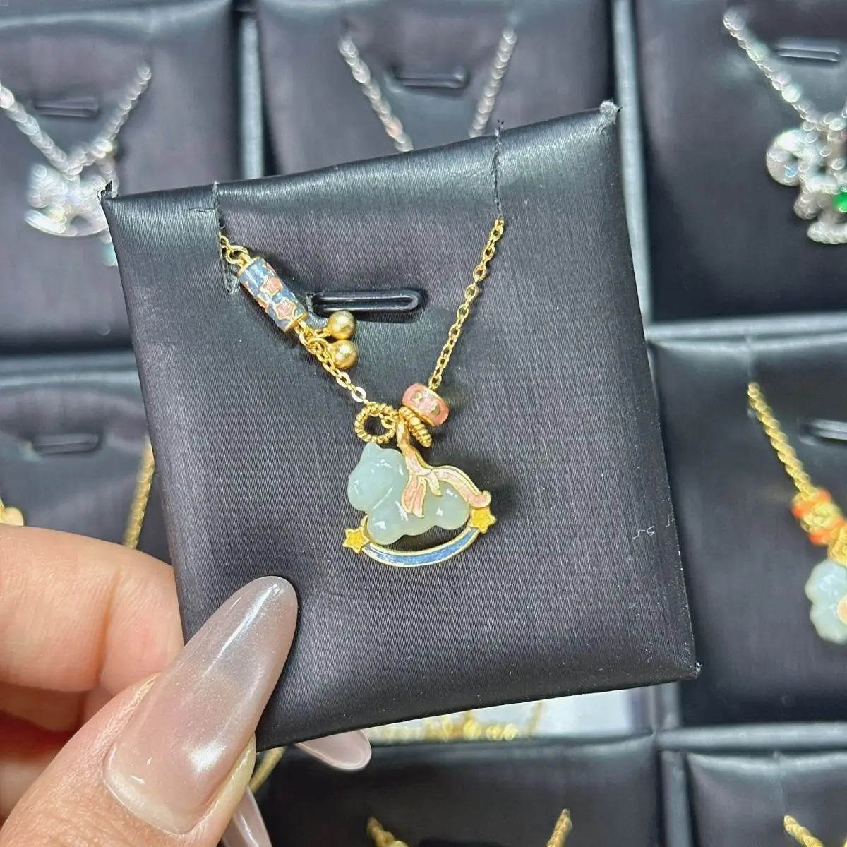 

Hetian jade natural pony necklace pendant s925 exquisite natal year birthday gift new clavicle girlfriend