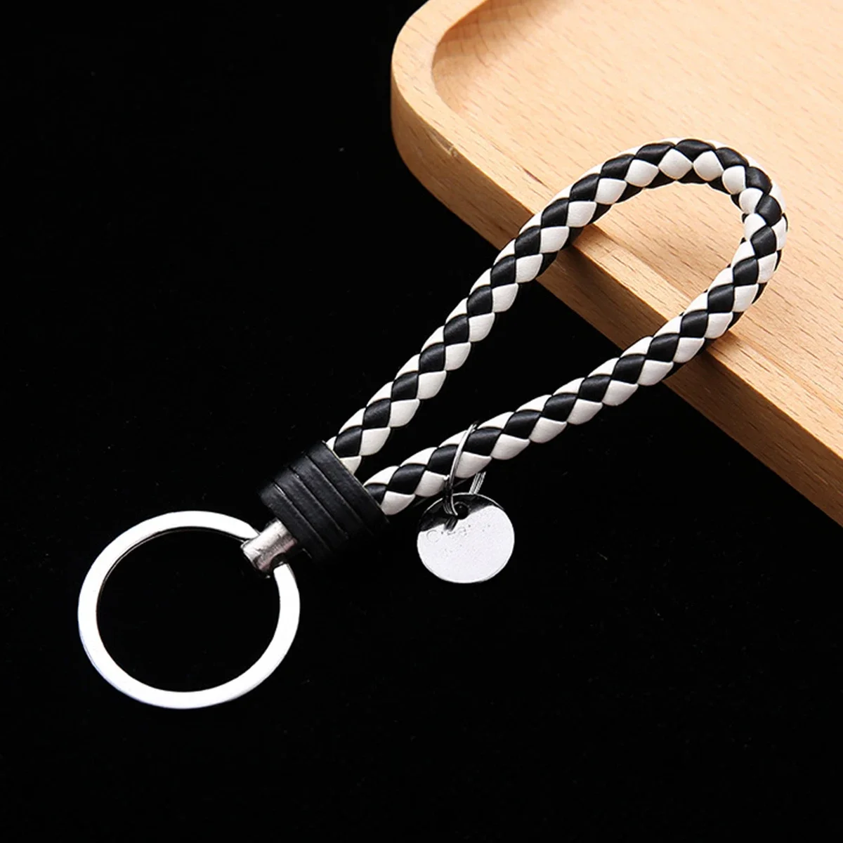 1Pcs Multicolor Handmade Braided Leather Cord Keychain Fashion Wrist Rope Key Ring Party Gift Small Jewelry