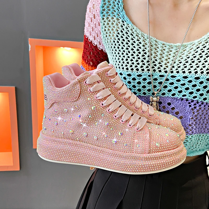 2024 New Luxury Designer Sneakers Full Diamond Shoes Versatile Thick Sole Water Diamond Casual Skateboard Shoes zapatos de mujer