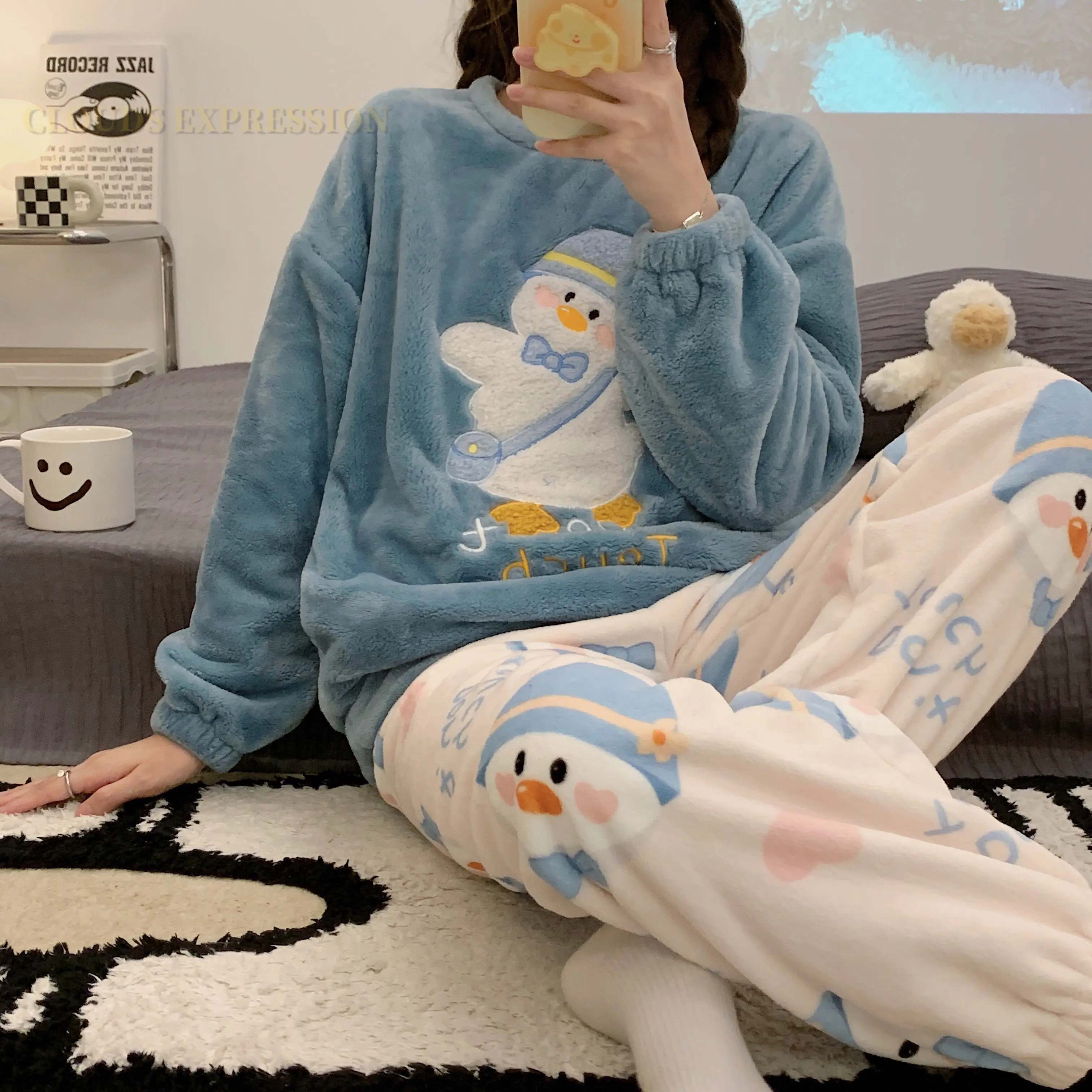 Autumn Flannel Cartoon Dinosaur Print Pajama Sets Women Pyjamas Womens loungewear Pijama Mujer Homewear Girls Sleepwear Lounge