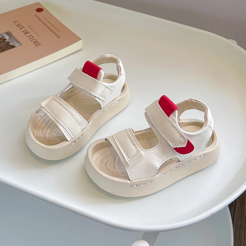 

Новые детские сандалии с защитой от ударов, летние простые повседневные туфли для мальчиков и девочек, мягкие уличные дышащие модные пляжные сандалии для детей