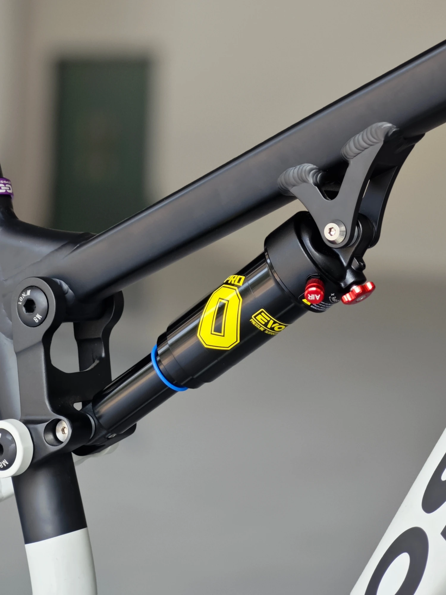 AliExpress NONE EVOSID Damping Mtb Bike Air Shock Absorber 165mm 190mm 210mm Air Pressure Adjustment Aluminum Alloy Mtb Air Shock Absorber