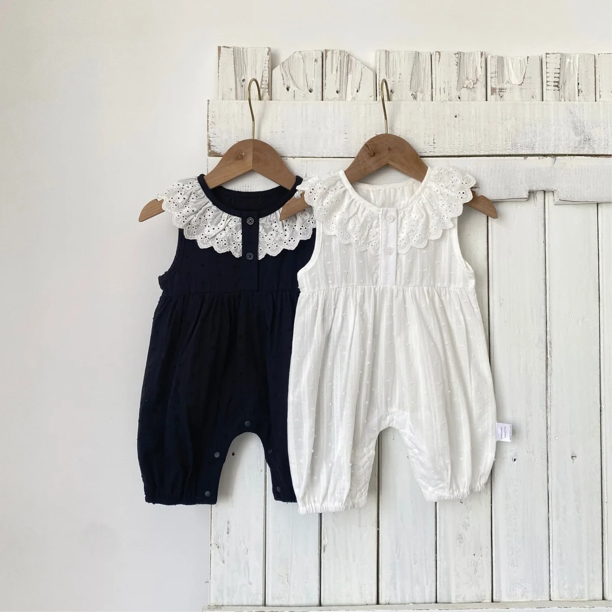 2026 Summer New Baby Girl Sleeveless Lace Collar Thin Cotton Newborn Loose Casual Jumpsuit Cute Princess Toddler Clothes
