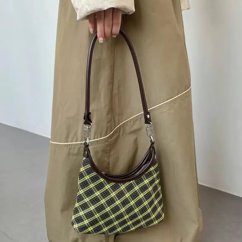 Y2k Vintage Plaid Shoulder Bag Women Korean Fashion 2024 Trend Autumn Winter Luxury Designer Simple Handbag for Commuting Female