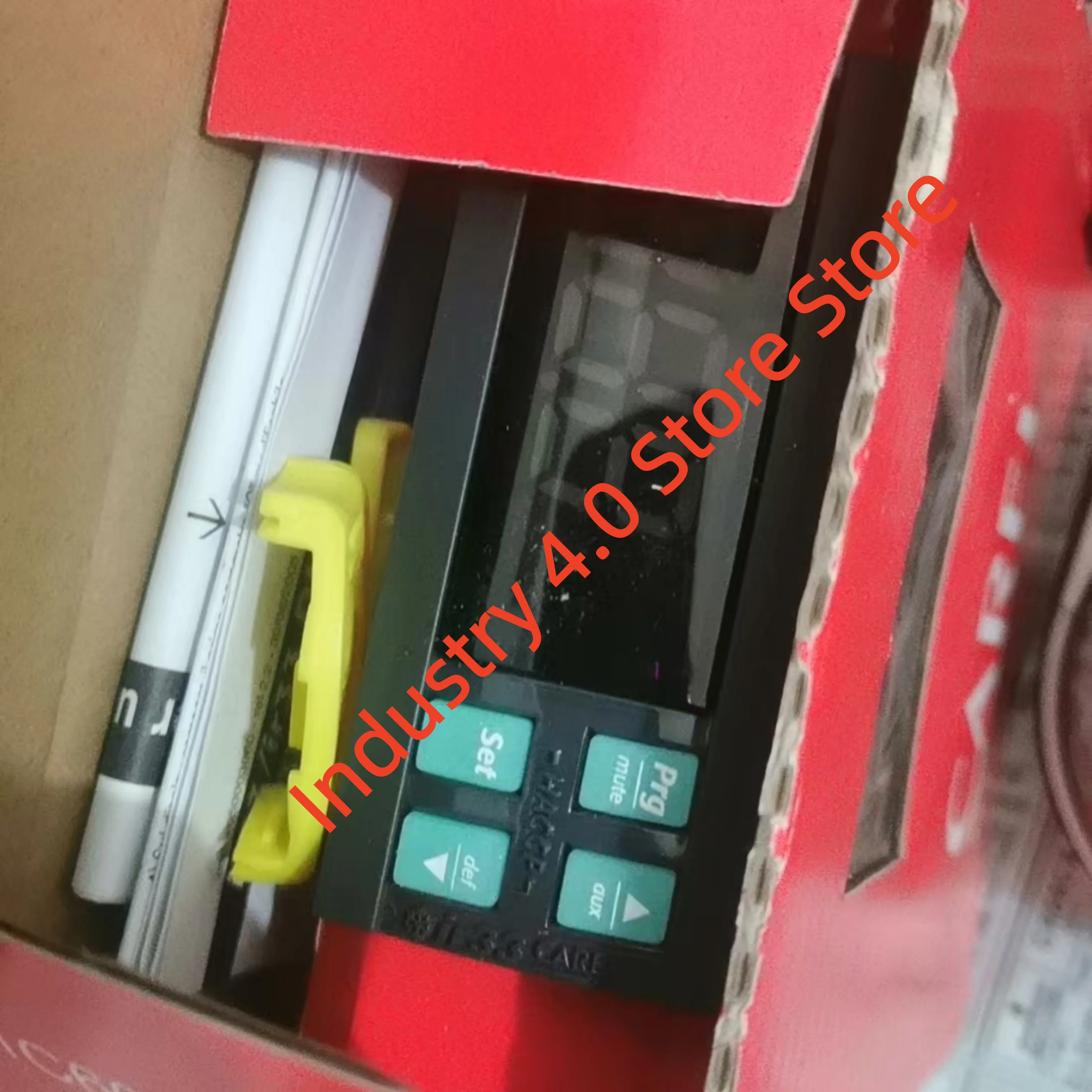 IR33F0AHA0 115V brand new  Thermostat