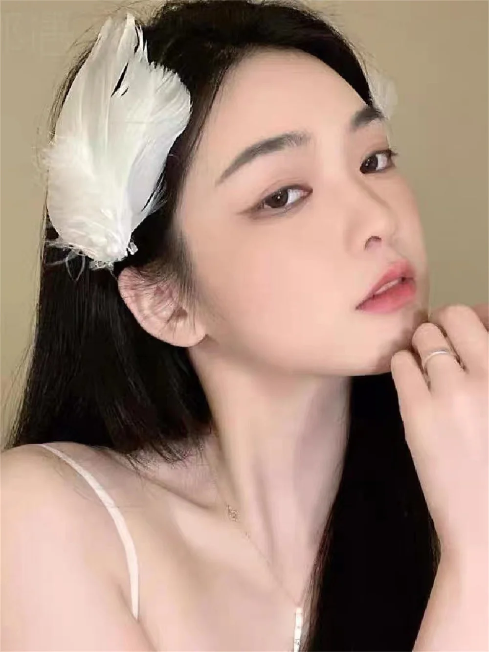 2Pcs/Set Fairy Elegant White Feather Hairpin Sweet Hairwear Pearl Fluffy Girl Side Clip Ballet Decor Barrette Hair Accessories
