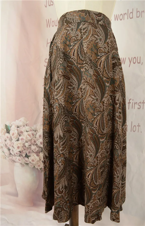 Spódnica w stylu vintage z kwiatowym wzorem, na wiosnę i lato, o kroju litery A, luźna, z poliestru, etniczna, do połowy łydki, dla dziewcząt.