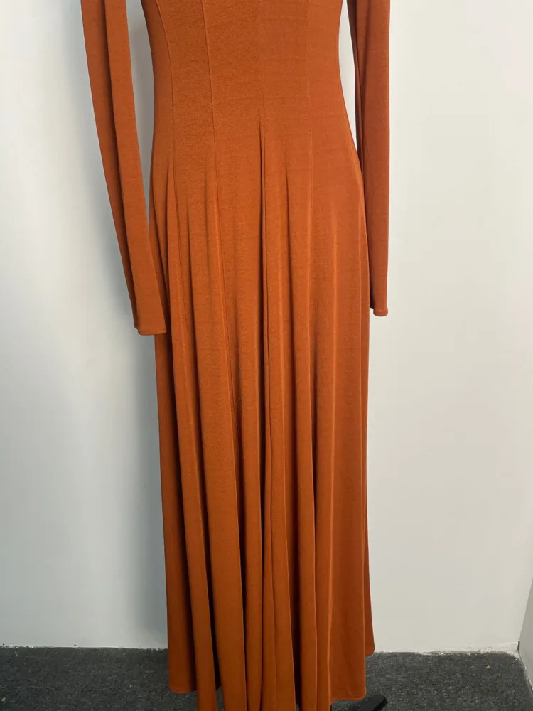 EAEOVNI 3D Fiore Impiombato Design Vestito Delle Donne di Lusso Del Partito di Colore Solido A Vita Alta Pieghe Abiti Lunghi Elegante 2025 Nuovi Abbigliamento