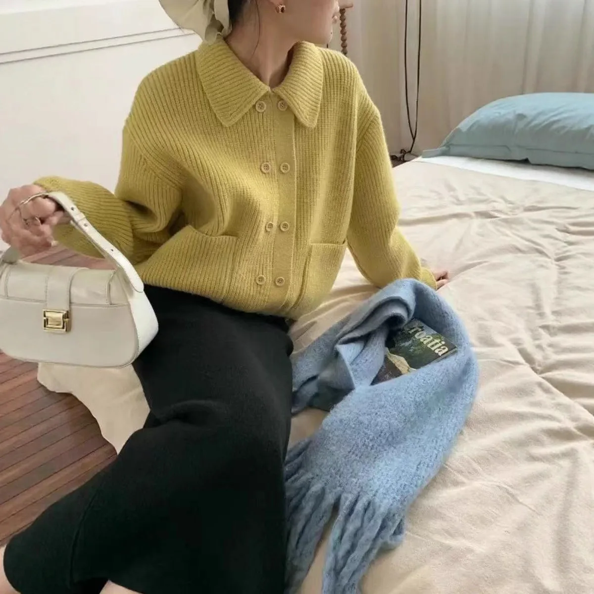 

Lapel Double-breasted Loose Thickened Knitted Cardigan Women's Korean Winter 2025 Versatile Sweater Jacket Top