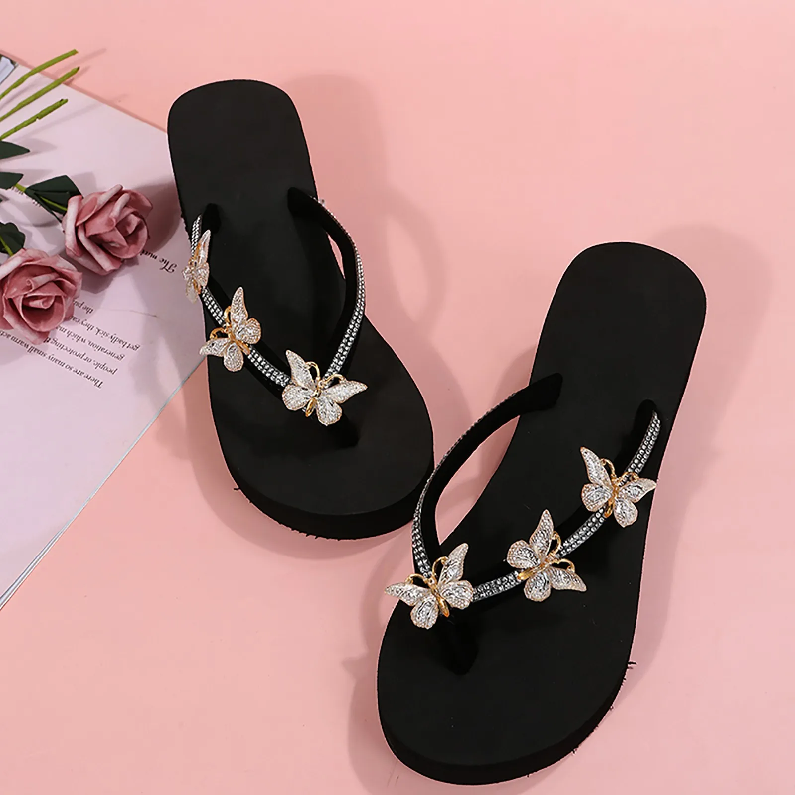 Sparkly Rhinestone Butterfly  Flat Casual Flip Flops Fashion Indoor And Outdoor Anti-slip Women Sandals Solid Color Wedge Shoes