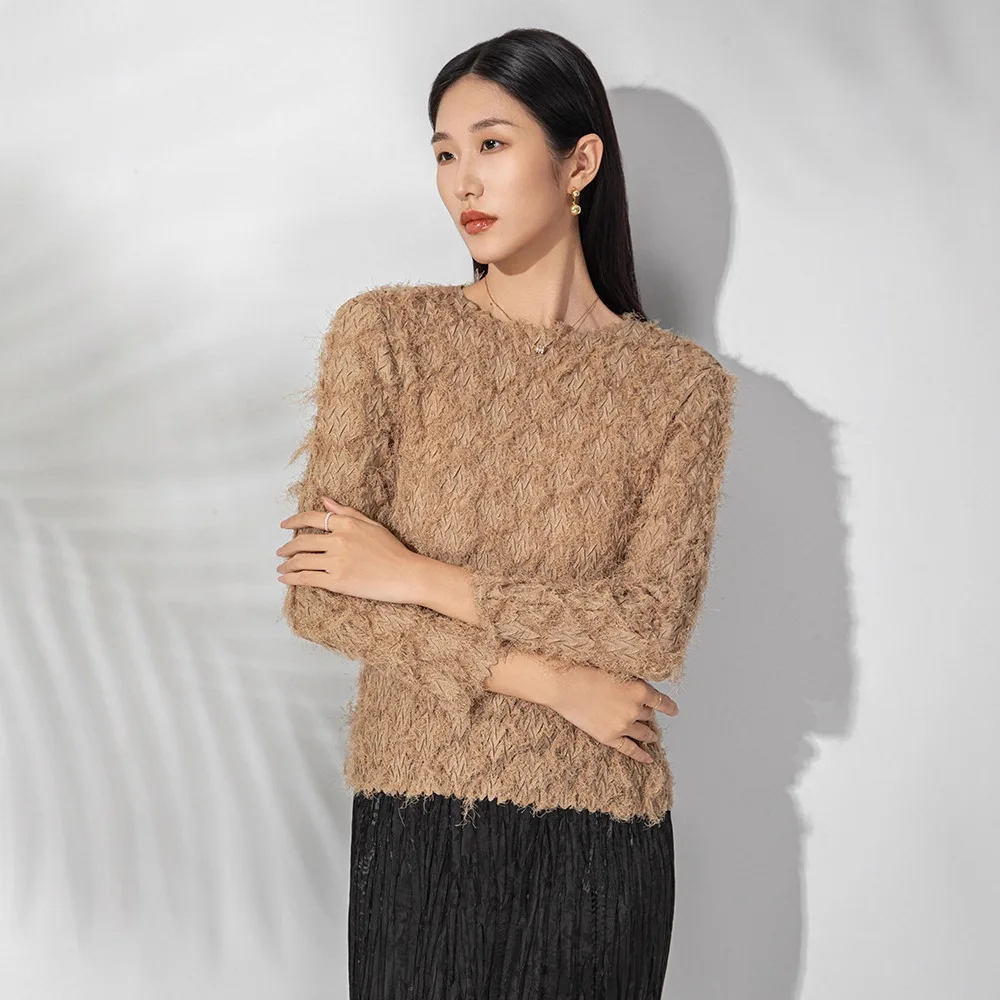 Miyake moda em forma de v plissado topo feminino 2025 novo pulôver de manga comprida em torno do pescoço casual all-match camisa de fundo