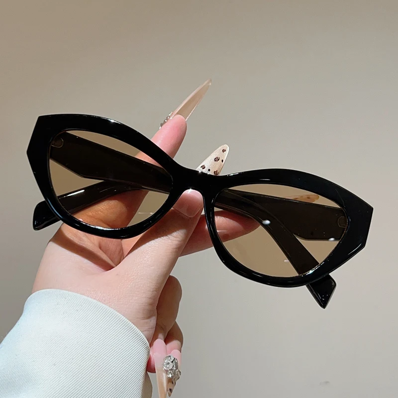 KAMMPT Cat-Eye-Sonnenbrille für Damen – Modische, niedliche Outdoor-Brille, 2026 Neu, Trendiges Markendesign, Strandurlaub, Freizeit-Sonnenbrille