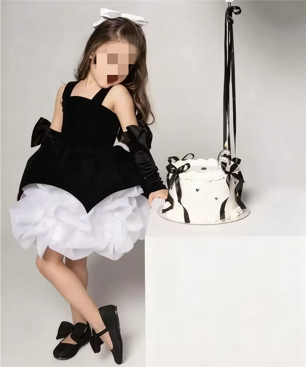 

Customized Velvet Flower Girl Weedding Dress Black Bow Ruffles Knee Length Tiered Kids Birthday Party First Communion Ball Gown