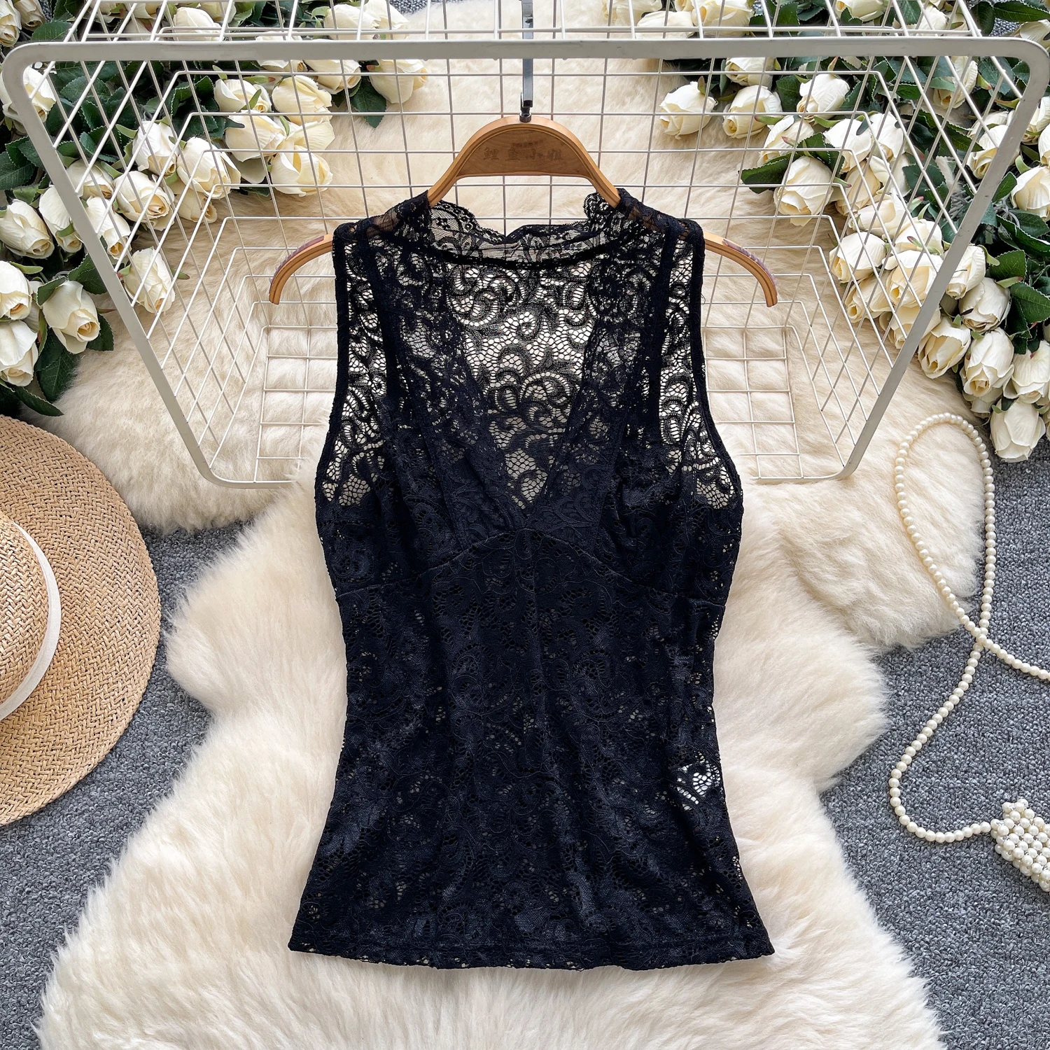 

Autumn Elegant Black Tanks for Women Floral Lace Sleeveless V-neck Sexy Camis Thin Women's Tops Stitching Vest New In 2025 Chic