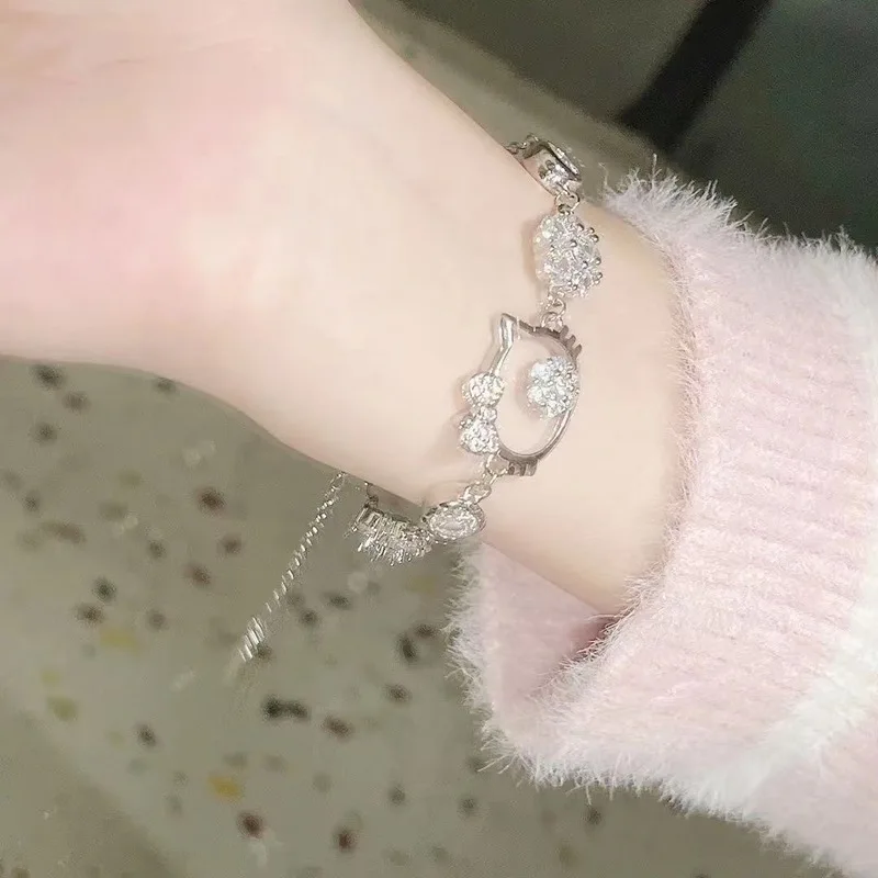 Sweet Cool Cat Head Bracelet Elegant Simple Style Flower Water Diamond Girls Lovely Wristband Perfect Accessory For Anime Fans image 4