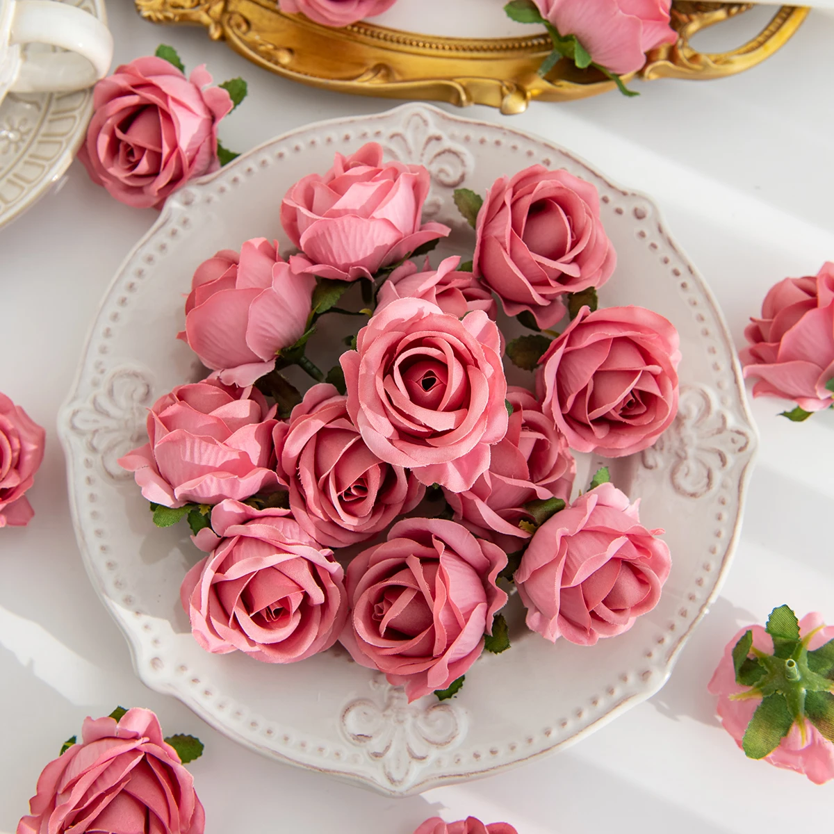 

100Pcs Artificial Flowers Silk Roses Scrapbook Wedding Party Outdoor Garden Home Room Decor Festival Garland Bridal Accessories