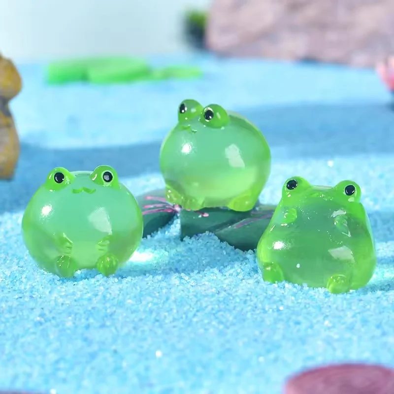 20pcs Luminous Green Frogs Doll House Miniatures Cute Fairy Garden Gnome Moss Terrarium Decor Crafts Bonsai DIY Figurine