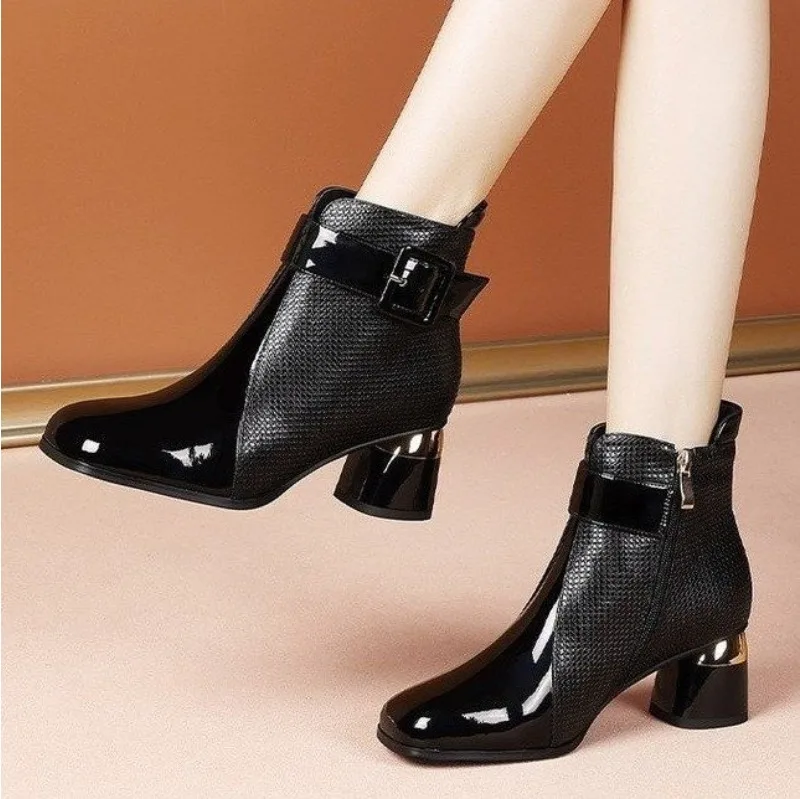 النساء حذاء من الجلد كعب سميك منصة أحذية بوت قصيرة موضة الخريفNew أحذية نسائية ريترو حزام مشبك أحذية عمل بوتاس دي Mujer