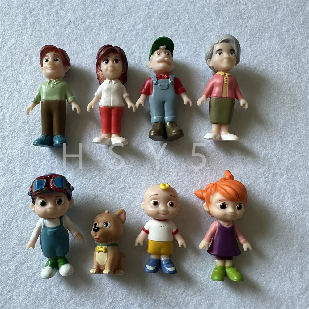 8Pcs/Set Cartoon Anime Dad Mom Grandpa Grandma Boy Girl Family Toy Model