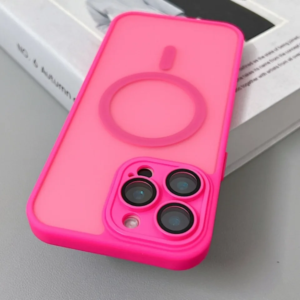 Funda magnética de lujo mate translúcida a prueba de golpes para iPhone 16 15 14 13 12 11 Pro Max para carga inalámbrica Magsafe